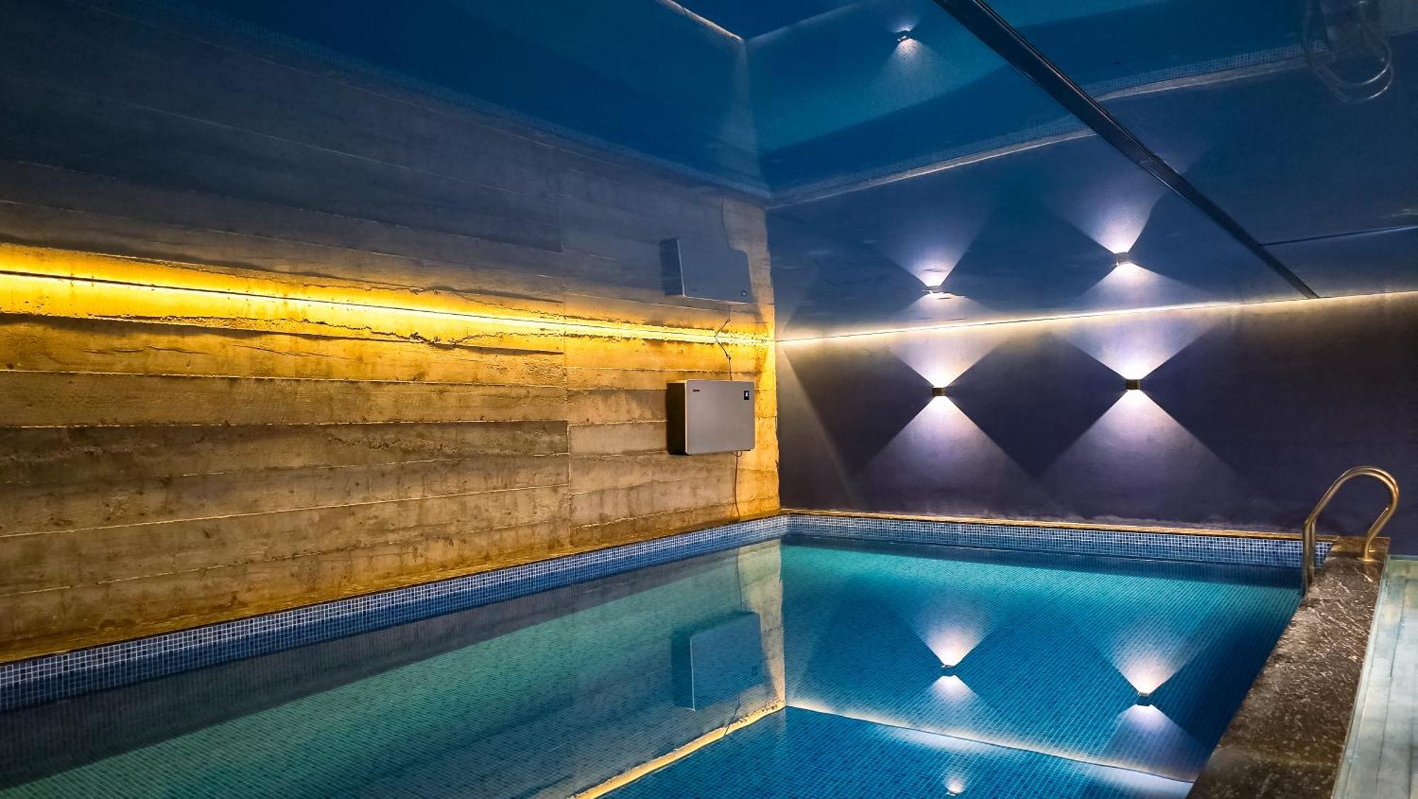 Hotel Posta Mestia Kültér fotó